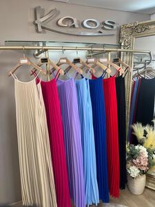Selora - Pleated Maxi Dress - Flowing Elegant Design - One Size (8-20) - Casual Women's Dress - Womenswear, Plus-size friendly