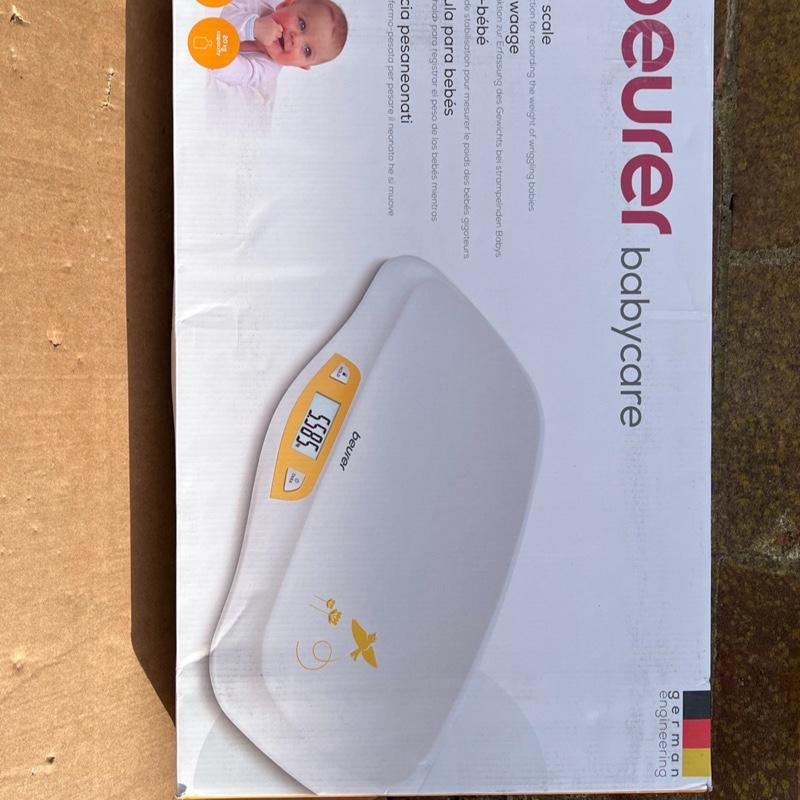 Beurer BY80 Baby Weighing Scales with HOLD Function and LCD Display - Healthcare Sanggol 1