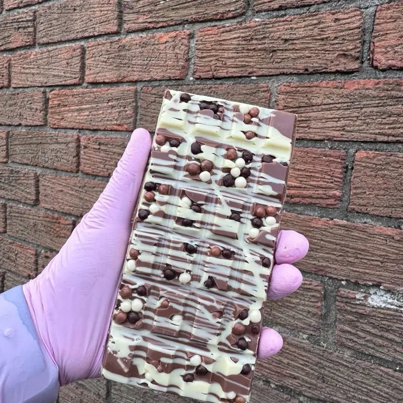 Kinder filled chocolate bar 1